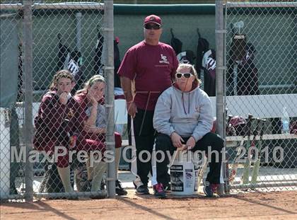Thumbnail 3 in La Canada vs. Kennedy (T.O.Tournament) photogallery.