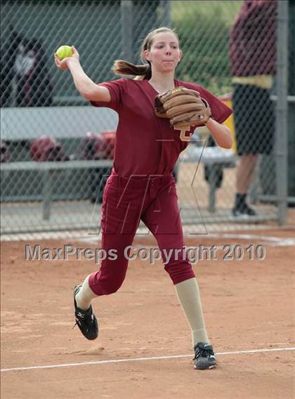 Thumbnail 2 in La Canada vs. Kennedy (T.O.Tournament) photogallery.