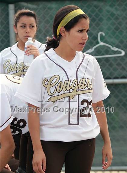 Thumbnail 2 in La Canada vs. Kennedy (T.O.Tournament) photogallery.