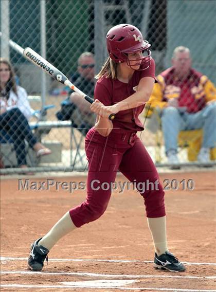 Thumbnail 3 in La Canada vs. Kennedy (T.O.Tournament) photogallery.
