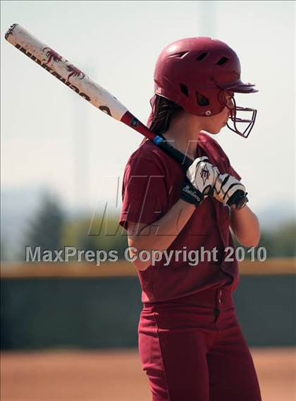 Thumbnail 2 in La Canada vs. Kennedy (T.O.Tournament) photogallery.