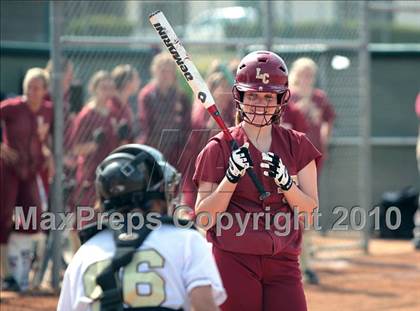 Thumbnail 2 in La Canada vs. Kennedy (T.O.Tournament) photogallery.