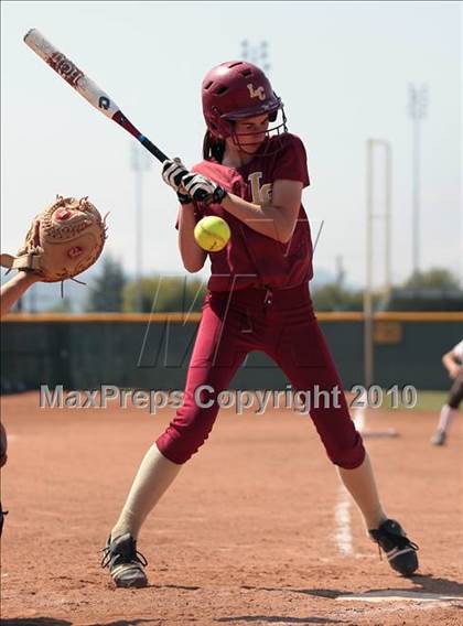 Thumbnail 3 in La Canada vs. Kennedy (T.O.Tournament) photogallery.
