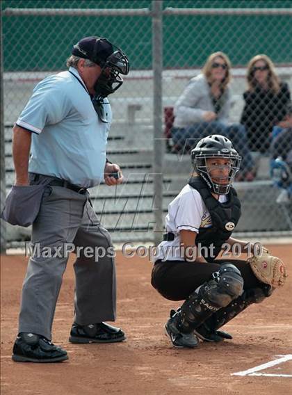 Thumbnail 1 in La Canada vs. Kennedy (T.O.Tournament) photogallery.