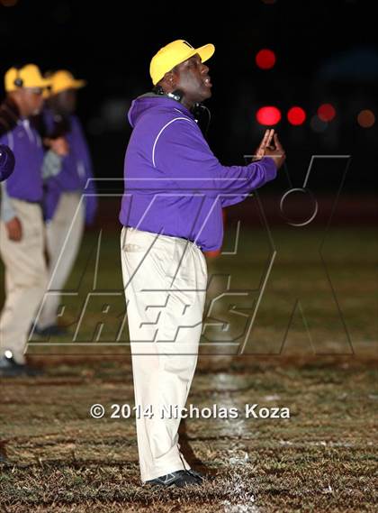 Thumbnail 2 in Lynwood vs. Dominguez photogallery.