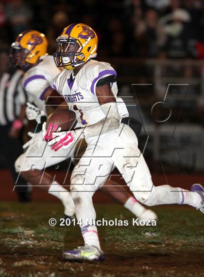 Thumbnail 2 in Lynwood vs. Dominguez photogallery.