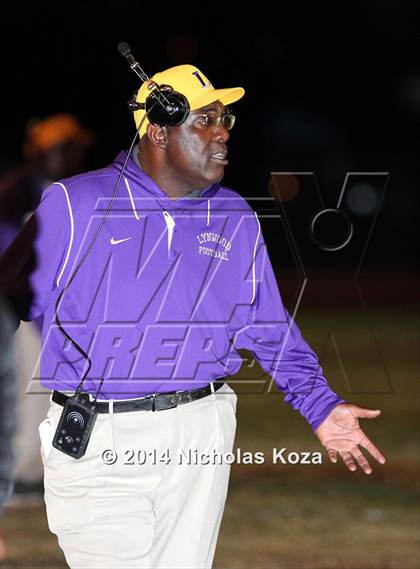 Thumbnail 2 in Lynwood vs. Dominguez photogallery.