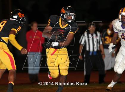 Thumbnail 3 in Lynwood vs. Dominguez photogallery.
