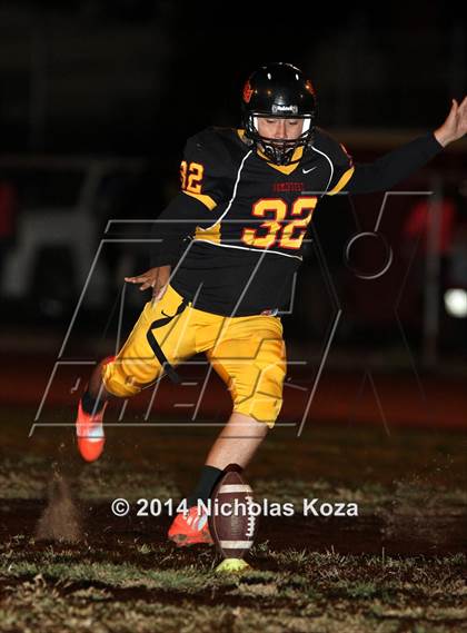Thumbnail 2 in Lynwood vs. Dominguez photogallery.
