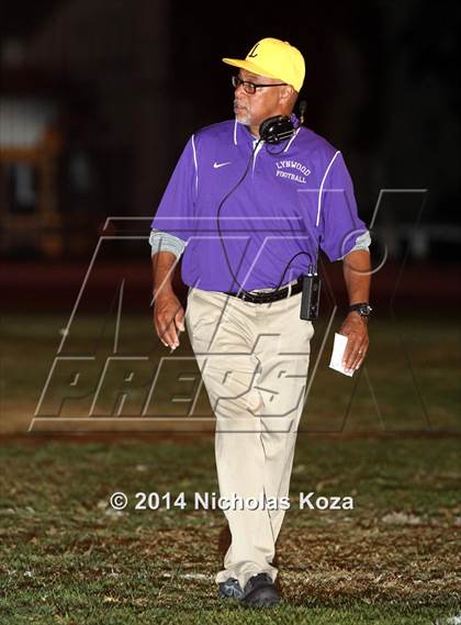 Thumbnail 2 in Lynwood vs. Dominguez photogallery.