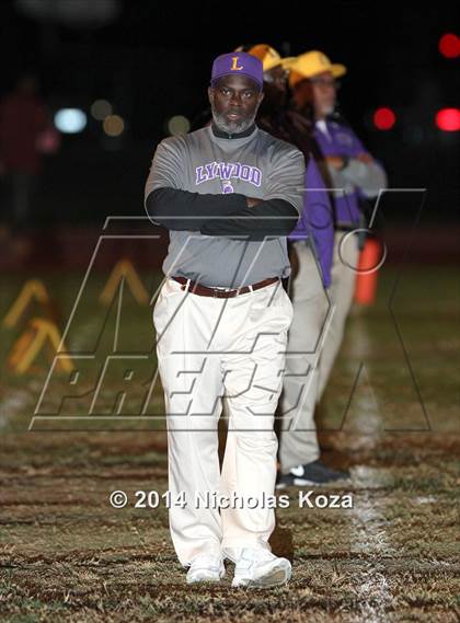 Thumbnail 3 in Lynwood vs. Dominguez photogallery.