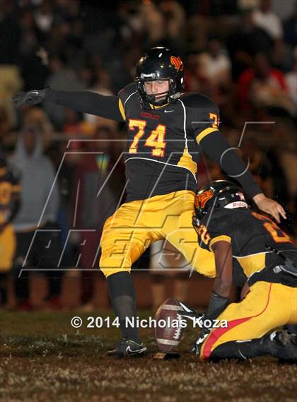 Thumbnail 3 in Lynwood vs. Dominguez photogallery.