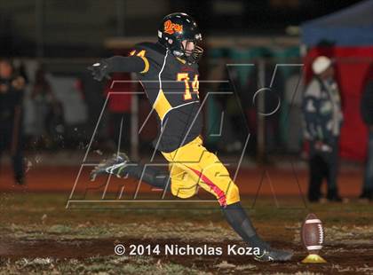 Thumbnail 2 in Lynwood vs. Dominguez photogallery.