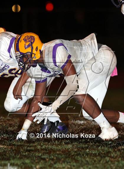 Thumbnail 2 in Lynwood vs. Dominguez photogallery.