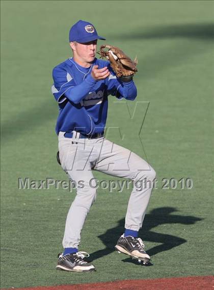 Thumbnail 1 in Anderson vs. East Nicolaus (Shasta Lake Tournament) photogallery.