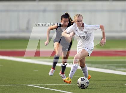 Thumbnail 3 in Round Rock @ Dripping Springs (UIL 6A Regional Quarterfinals) photogallery.