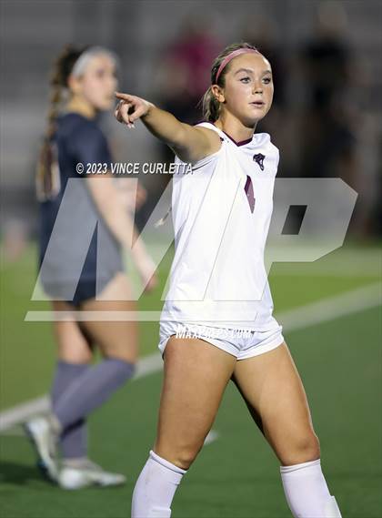 Thumbnail 2 in Round Rock @ Dripping Springs (UIL 6A Regional Quarterfinals) photogallery.