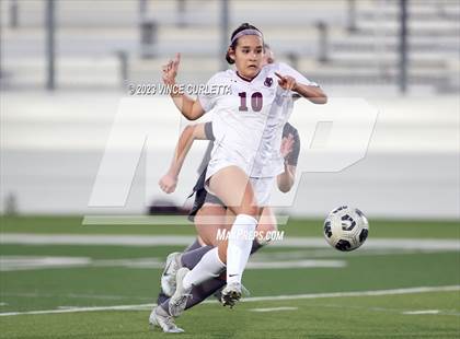 Thumbnail 2 in Round Rock @ Dripping Springs (UIL 6A Regional Quarterfinals) photogallery.