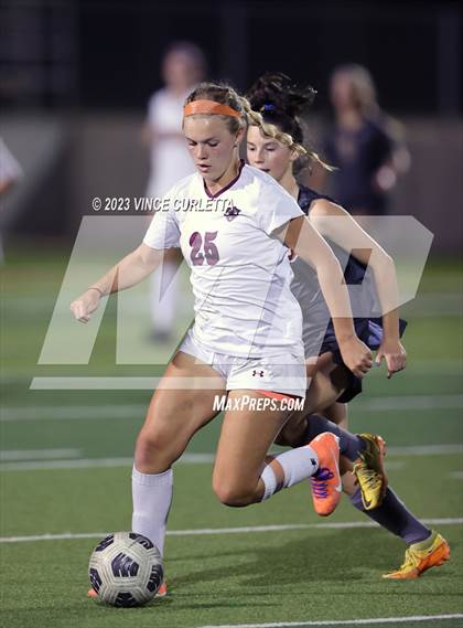Thumbnail 3 in Round Rock @ Dripping Springs (UIL 6A Regional Quarterfinals) photogallery.