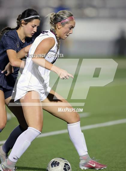 Thumbnail 2 in Round Rock @ Dripping Springs (UIL 6A Regional Quarterfinals) photogallery.