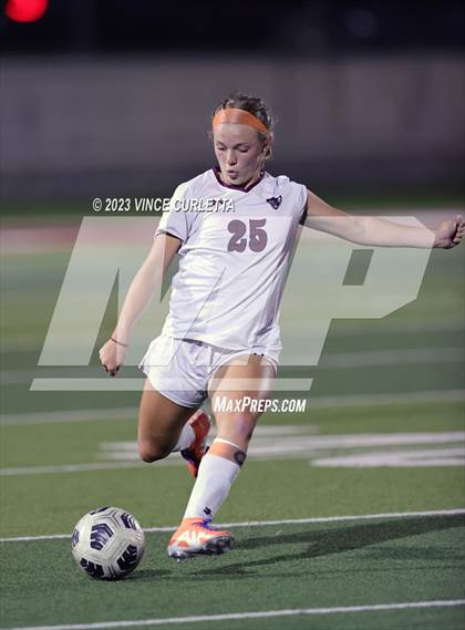 Thumbnail 3 in Round Rock @ Dripping Springs (UIL 6A Regional Quarterfinals) photogallery.