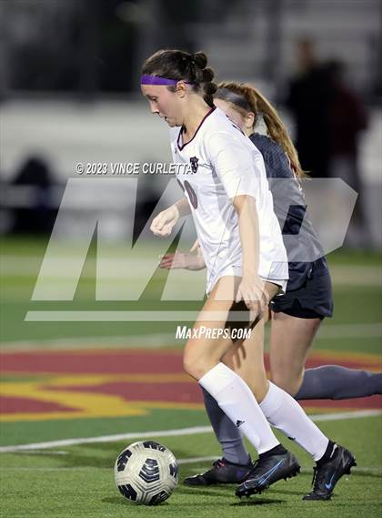 Thumbnail 2 in Round Rock @ Dripping Springs (UIL 6A Regional Quarterfinals) photogallery.