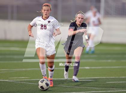 Thumbnail 2 in Round Rock @ Dripping Springs (UIL 6A Regional Quarterfinals) photogallery.