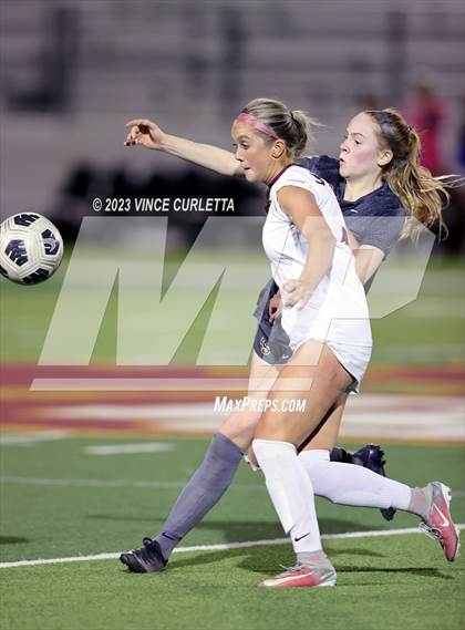 Thumbnail 3 in Round Rock @ Dripping Springs (UIL 6A Regional Quarterfinals) photogallery.