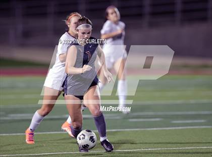 Thumbnail 2 in Round Rock @ Dripping Springs (UIL 6A Regional Quarterfinals) photogallery.