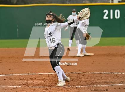 Thumbnail 1 in Clark vs Harlandale (NEISD Tournament) photogallery.