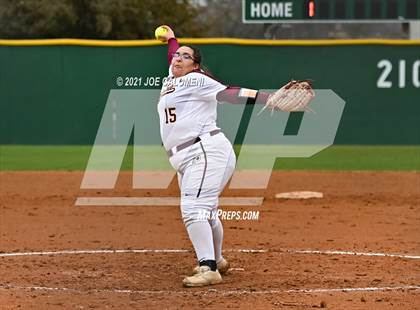 Thumbnail 2 in Clark vs Harlandale (NEISD Tournament) photogallery.
