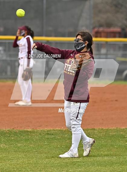 Thumbnail 2 in Clark vs Harlandale (NEISD Tournament) photogallery.