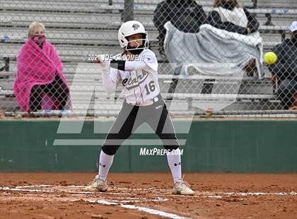 Thumbnail 1 in Clark vs Harlandale (NEISD Tournament) photogallery.