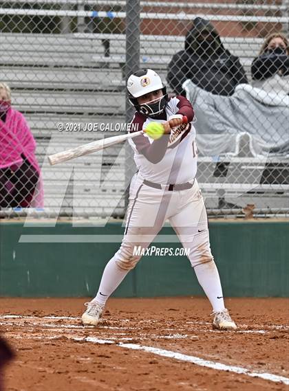Thumbnail 2 in Clark vs Harlandale (NEISD Tournament) photogallery.