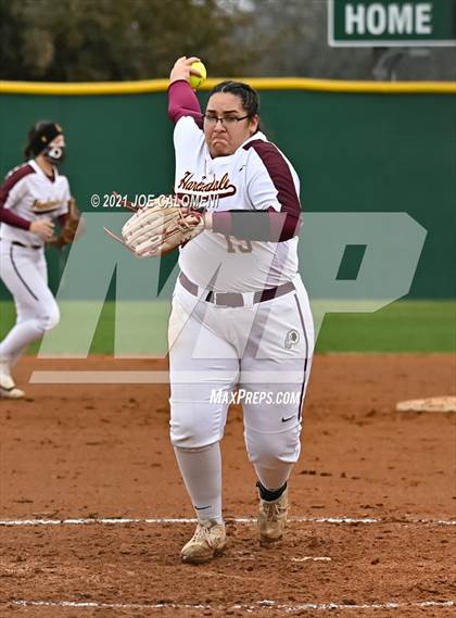 Thumbnail 2 in Clark vs Harlandale (NEISD Tournament) photogallery.