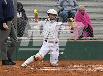 Thumbnail 3 in Clark vs Harlandale (NEISD Tournament) photogallery.
