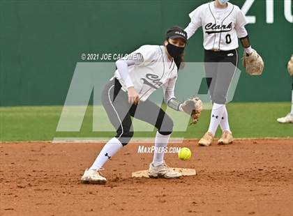 Thumbnail 1 in Clark vs Harlandale (NEISD Tournament) photogallery.