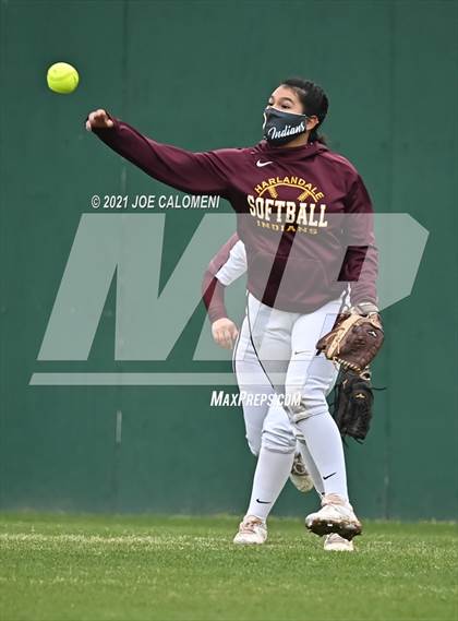 Thumbnail 1 in Clark vs Harlandale (NEISD Tournament) photogallery.