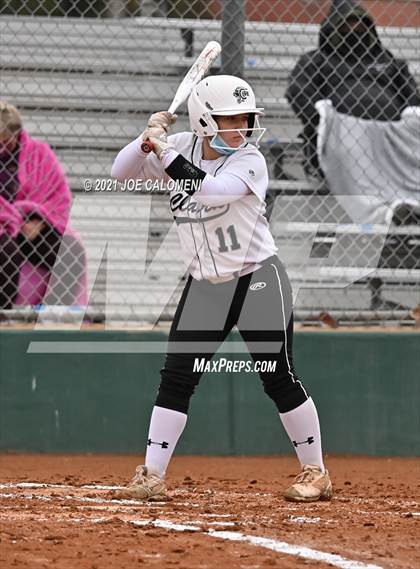 Thumbnail 2 in Clark vs Harlandale (NEISD Tournament) photogallery.