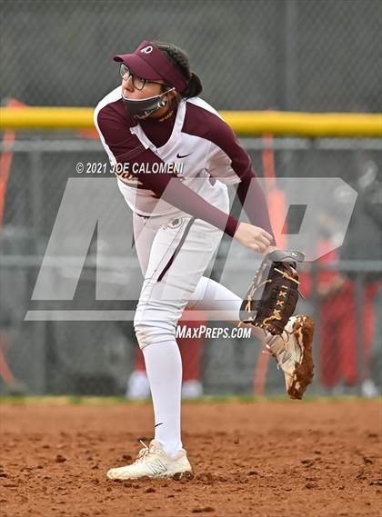 Thumbnail 2 in Clark vs Harlandale (NEISD Tournament) photogallery.