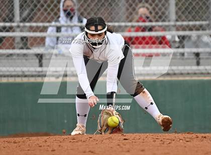 Thumbnail 3 in Clark vs Harlandale (NEISD Tournament) photogallery.