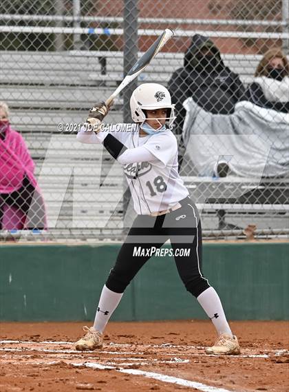 Thumbnail 3 in Clark vs Harlandale (NEISD Tournament) photogallery.
