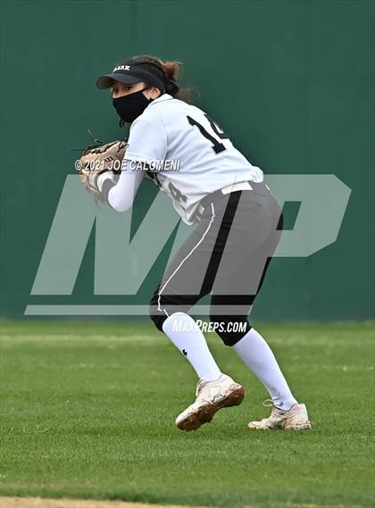 Thumbnail 1 in Clark vs Harlandale (NEISD Tournament) photogallery.