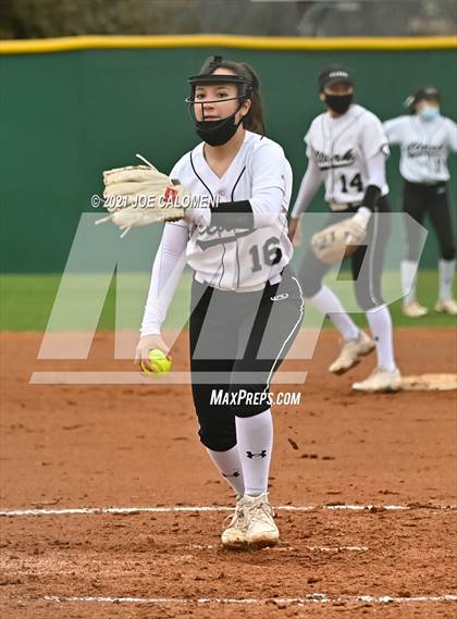 Thumbnail 1 in Clark vs Harlandale (NEISD Tournament) photogallery.