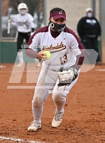 Thumbnail 1 in Clark vs Harlandale (NEISD Tournament) photogallery.