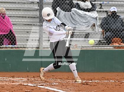 Thumbnail 2 in Clark vs Harlandale (NEISD Tournament) photogallery.
