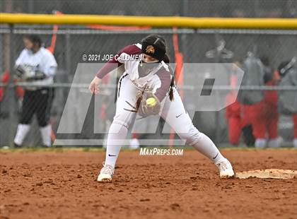 Thumbnail 3 in Clark vs Harlandale (NEISD Tournament) photogallery.