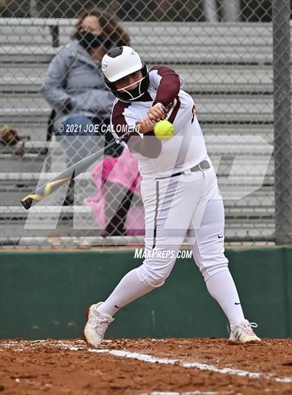 Thumbnail 1 in Clark vs Harlandale (NEISD Tournament) photogallery.