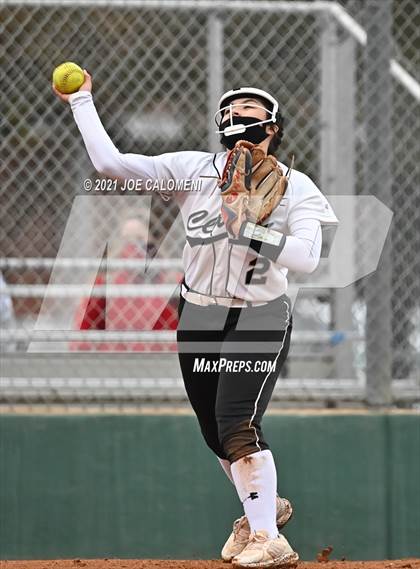 Thumbnail 2 in Clark vs Harlandale (NEISD Tournament) photogallery.