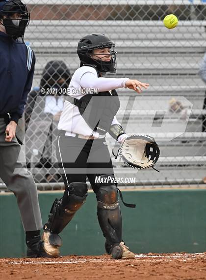 Thumbnail 1 in Clark vs Harlandale (NEISD Tournament) photogallery.